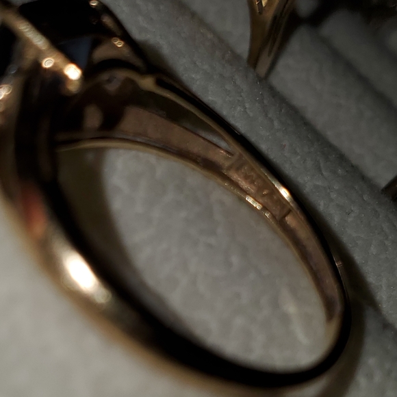 10K Gold Trillion Cut Tanzanite Ring - Picture 11 of 16